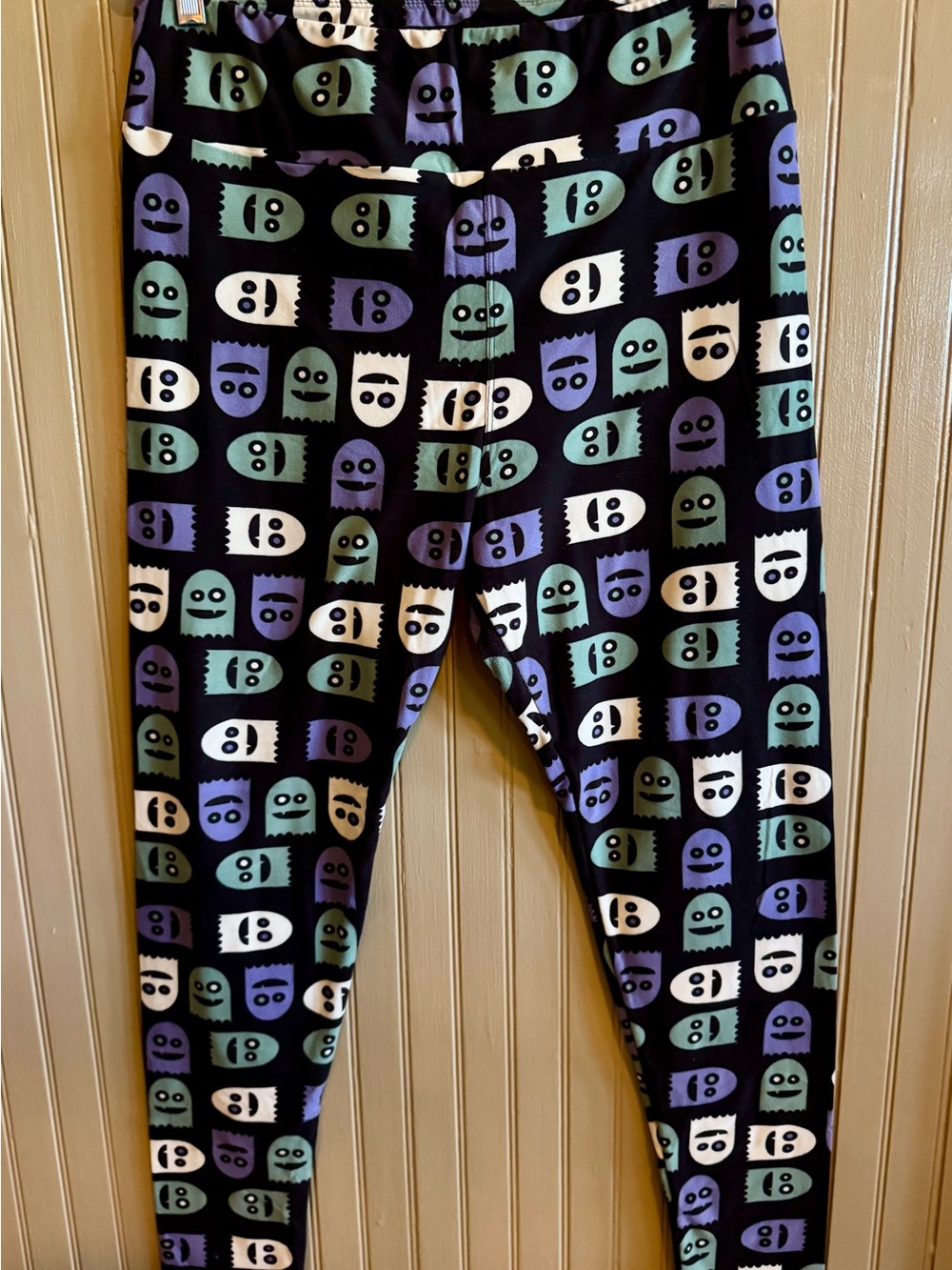 LuLaRoe Black Leggings Ghost Print Halloween New Tall & Curvy